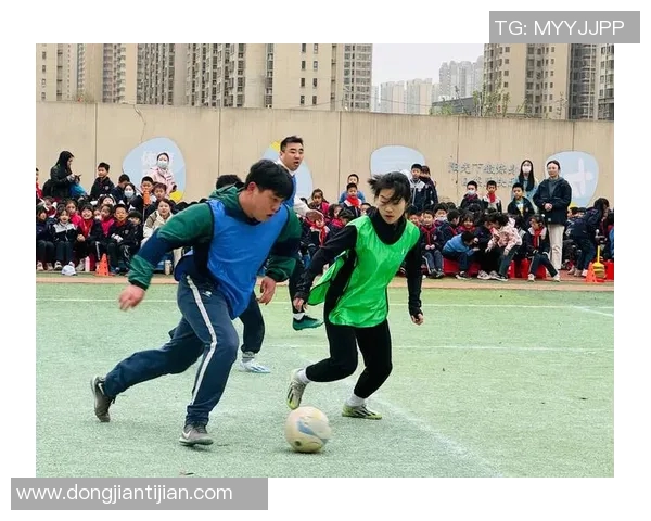 照片足球踢的乐趣与技巧分享让你在球场上闪耀光芒